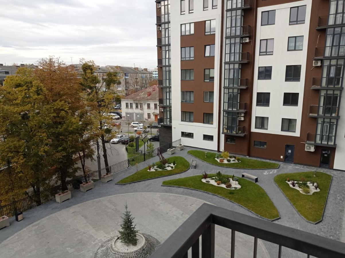 Дуже Файна Квартира В Самому Центрі!!!!Переконайся!! Apartment Rivne Exterior photo